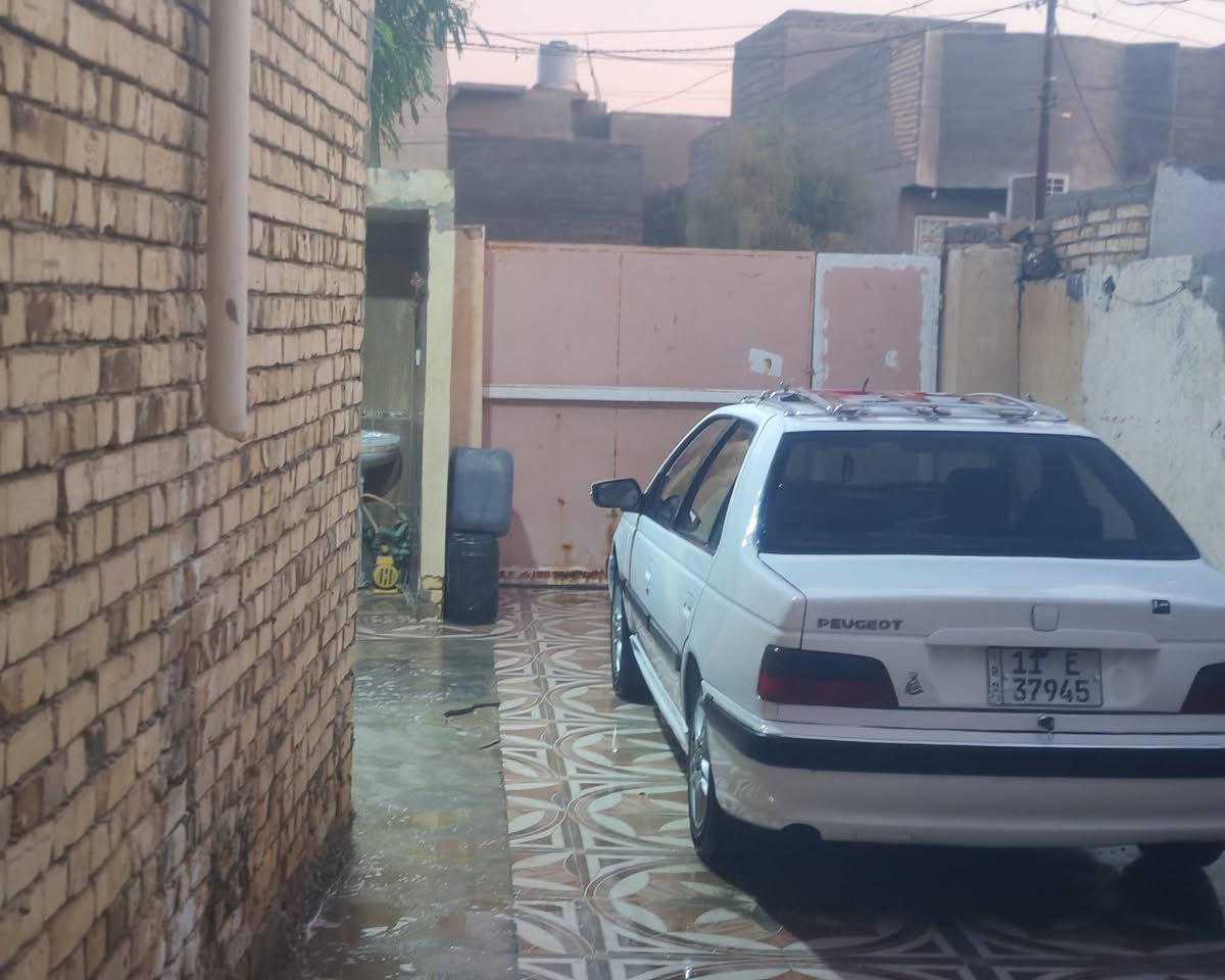 للبيع بيجو بارص مديل 24
سياره حره بسمي   مكاني واسط كوت  تحويل ثاني يوم بيها صبغ جاملغ خلفي  اثر دحجه من ورا وكل تفاصيلها بل فيديو سعر 77 وبيها مجال بسيط 
للاستفسار *********** غير متواجد بل فيس
