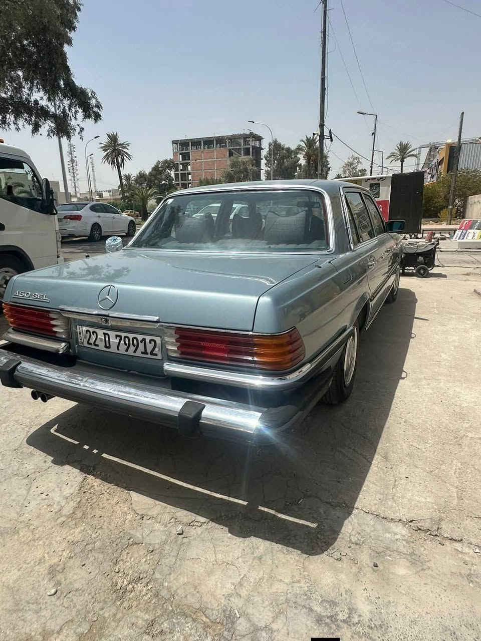 اللي يدور كلاسيك جديد ومميز
مرسيدس 450sel موديل 1979
دخول كردستان وارد امريكا
محرك 8 سلندر 
مصبوغه عام في العراق بسبب الجراد 
مكفوله كير  ومحرك بدون حادث سلايد روف
مكان السيارة بغداد اليرموك
للاستفسار *********** واتساب فقط
