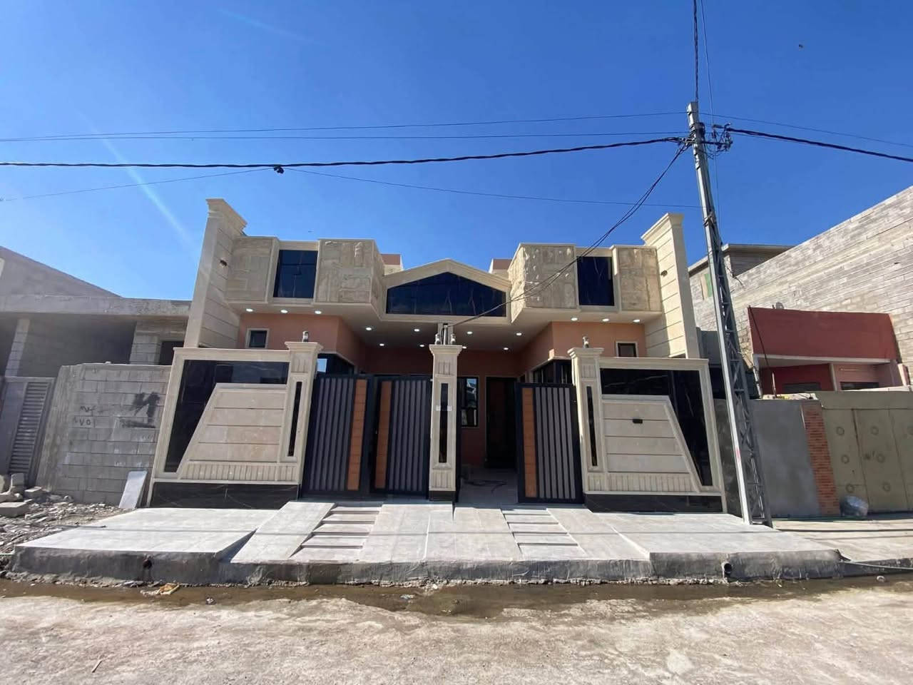 داران للبيع مساحة كل دار 100 متر طابق 1الموقع حي السماح السياسين بناء حديث فول زيرو ملك صرف المكاتبه معه الشرعي الاستفسار اتصل بنا علا الرقام التاليه***********
***********
اوزيارة مكتب المروه للعقار موقع المكتب حي السماح شارع 20 مقابل مول القمه
