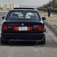 بي إم 525 • ١٩٩٠ • أتوماتيك