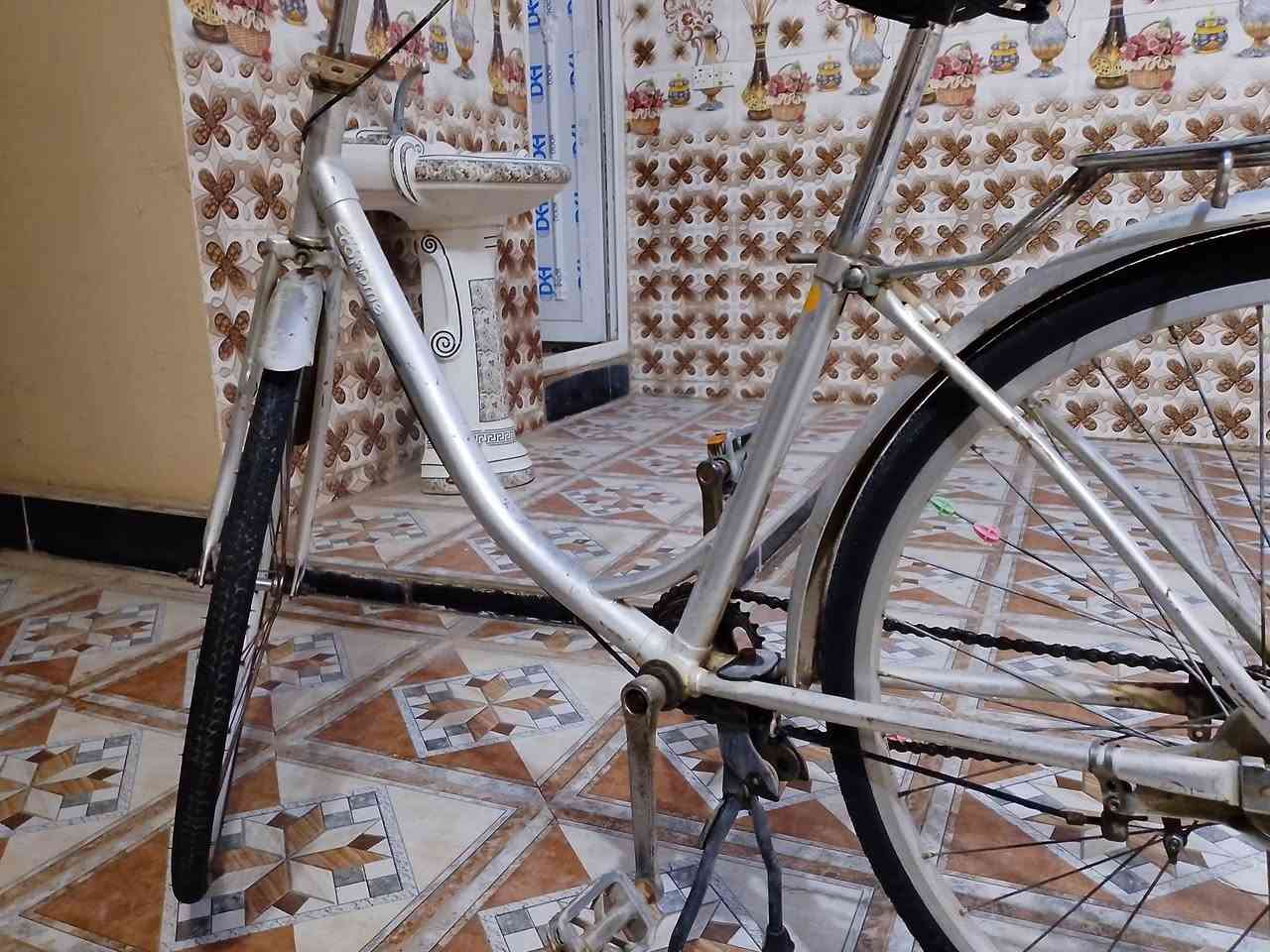 البيسكل البيع السعر المطلوب 40وبي مجال المكان المفرق مكتب بيروت محطه ابو حيدر /*********** رقم الهاتف وبيكم خير ودللو
