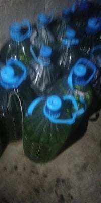 يوجد نفط استلام اليوم للبيع قاروتين ٢٥ سعره قفل و اكو توصيل ل كل مناطق...