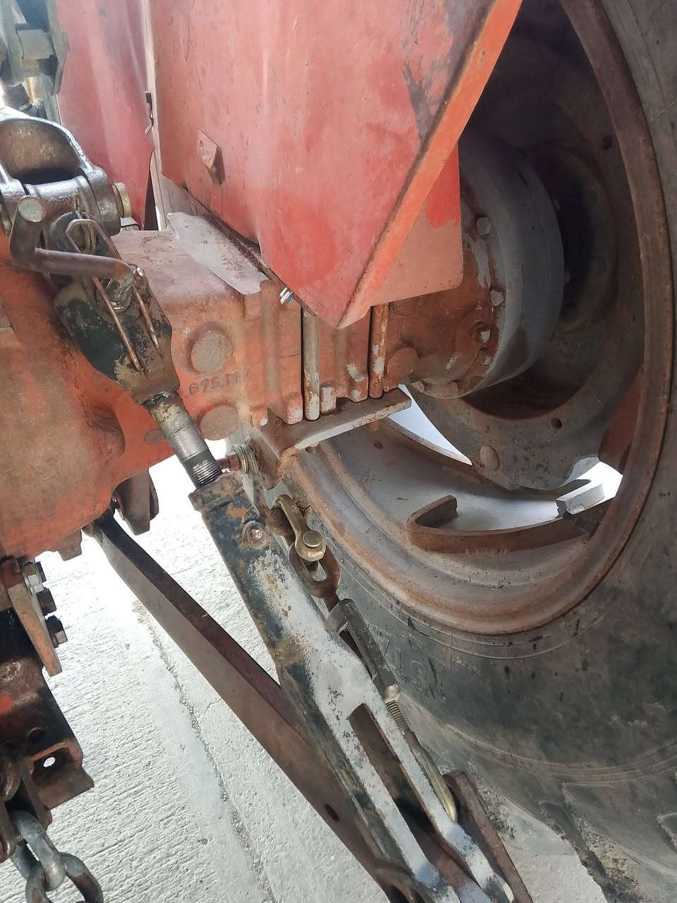 سلام عليكم ، للبيع فورگسن برازيلي
گير اكسل محرك شرط 
كهربائيات كلو شغال 
رقم سنويه واسط
إني أبيع كفالة من عشائر ومن حكومة 
السعر 9,250 بي مجال قليل 
عنوان داخل كركوك 
***********
