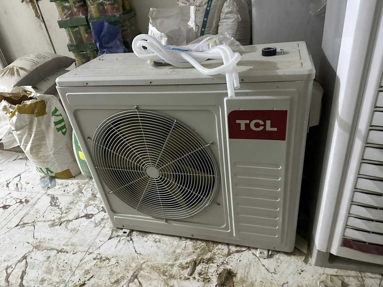 تي سي ايل كنتوري
دنكة كنتوري
مستخدمات
للسفسار
***********
