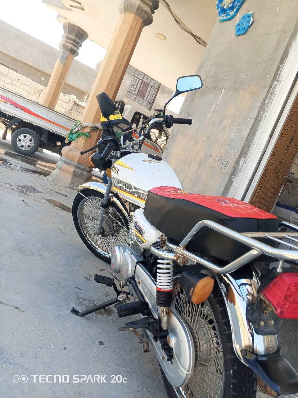السلام عليكم
دراجه للبيع 

مكفوله 

موديل 2022

كهربائيه كله شغاله 

دراجه حلوه 

السعر 500وبيه مجال 

***********
أوراق صولي
