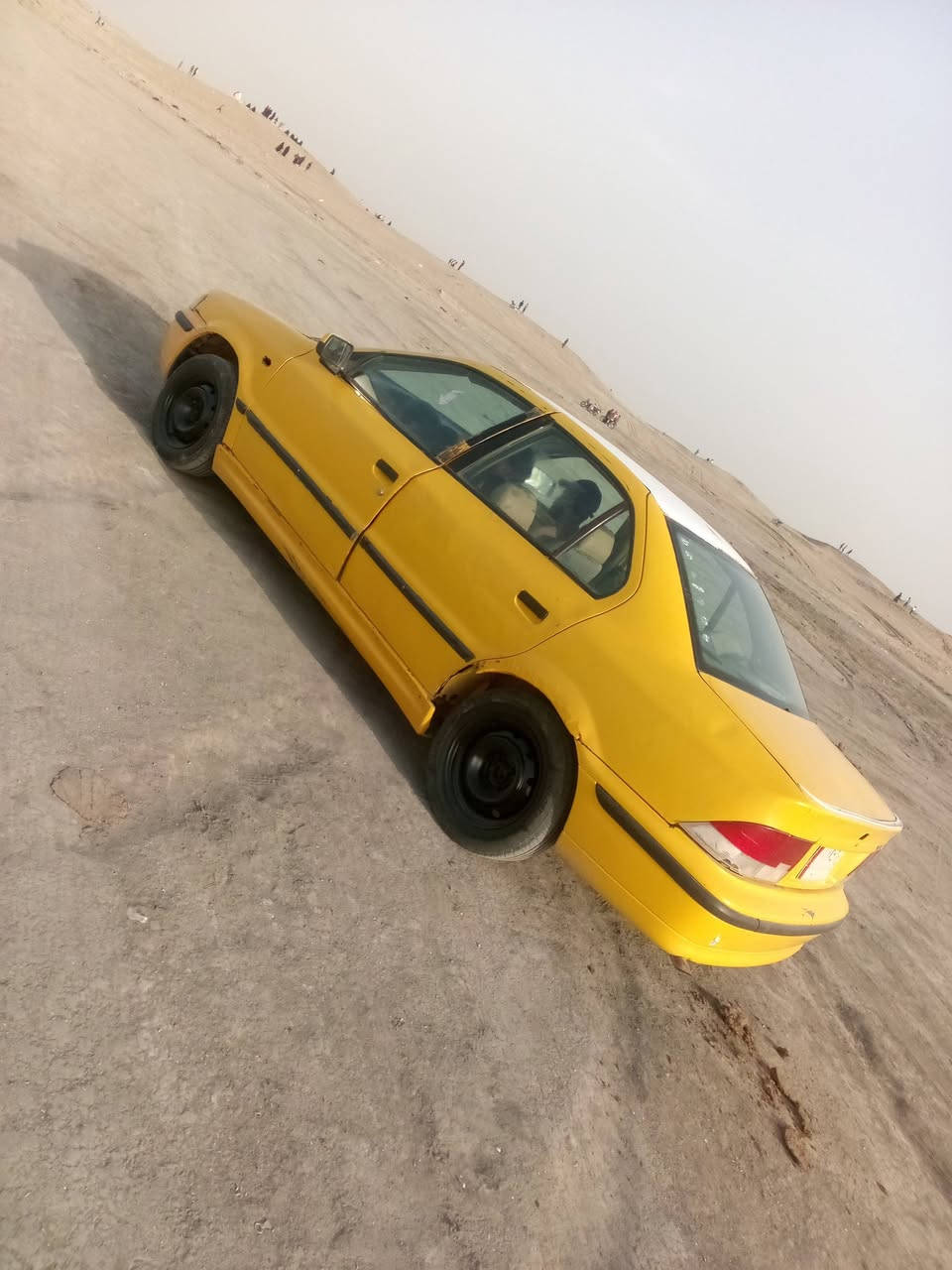 سلام عليكم سيارة سمد للبيع سيارة جاهزا كير ومكينه كله جديد حداديه جاهزا كهربايات كله شغاله تخم تاير رقم ذيقار سنويه عضم عاج مكان ناصريه قضاء النصر سعر 17وبيهه مجال الاتصال والاسفسار على هذا الرقم ***********
