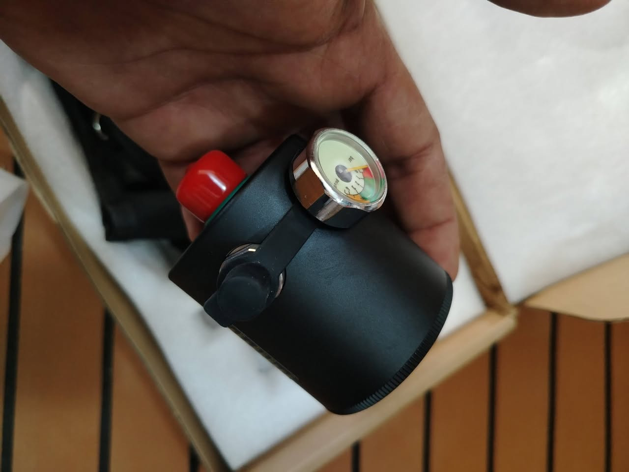 اخوان هاي قنينه ثكيله وياهه جيب وحزام ونضاره كامله فارغه شنو استخدامها الي تخدمه يدفع سعر وياخذه


**إذا كنت صاحب هذا الإعلان وتريد حذفه لأي سبب، رجاءا أرسل رسالة إلى الدعم الفني**