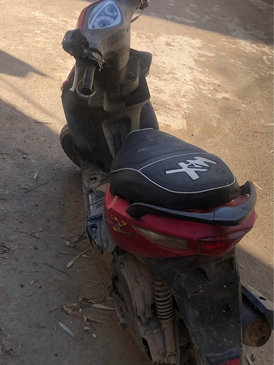 ماكس مضلع كوم حديد للبيع شغالة سلف هندر بس بيه خنكه السعر 275 قفل مكاني حي البساتين او صليخ بغداد, العراق


**إذا كنت صاحب هذا الإعلان وتريد حذفه لأي سبب، رجاءا أرسل رسالة إلى الدعم الفني**