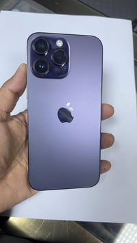 ايفون 14 برو ماكس  لون بنفسجي  الجهاز نظيف جداً ما مفتوح ولا مبدل بيه ...