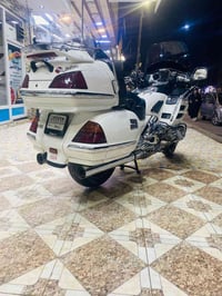 كولدن للبيع 1800 مديل2005 07813806429