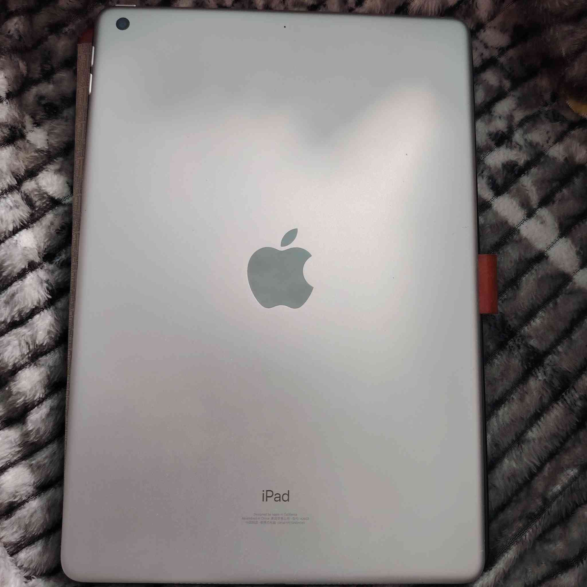 السلام عليكم
رمضان كريم عليكم 🌹🌹🌺🌺
ايباد ابل للبيع جيل ال (9th) ذاكرة 256 نضافه فول شوفت عينك  مستخدم  شي قليل كلش السعر 350 الف بي مجال بسيط وهذا رقمي *********** ايضاً متواجد بالخاص
 تحياتي للجميع  🌹🌹🫡🫡
