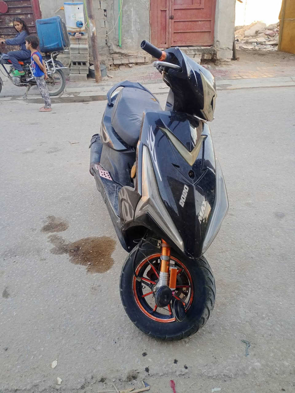 دراجه سكنس دراجه مجفته جديد اول مره تنفتح تايرات جدد كهربائيات كله شغال هندر وسلف حالين الدراجه خير من الله مكان كربلاء قرب مستشفى التركي السعر 275خاص مفتوح ورقم***********
