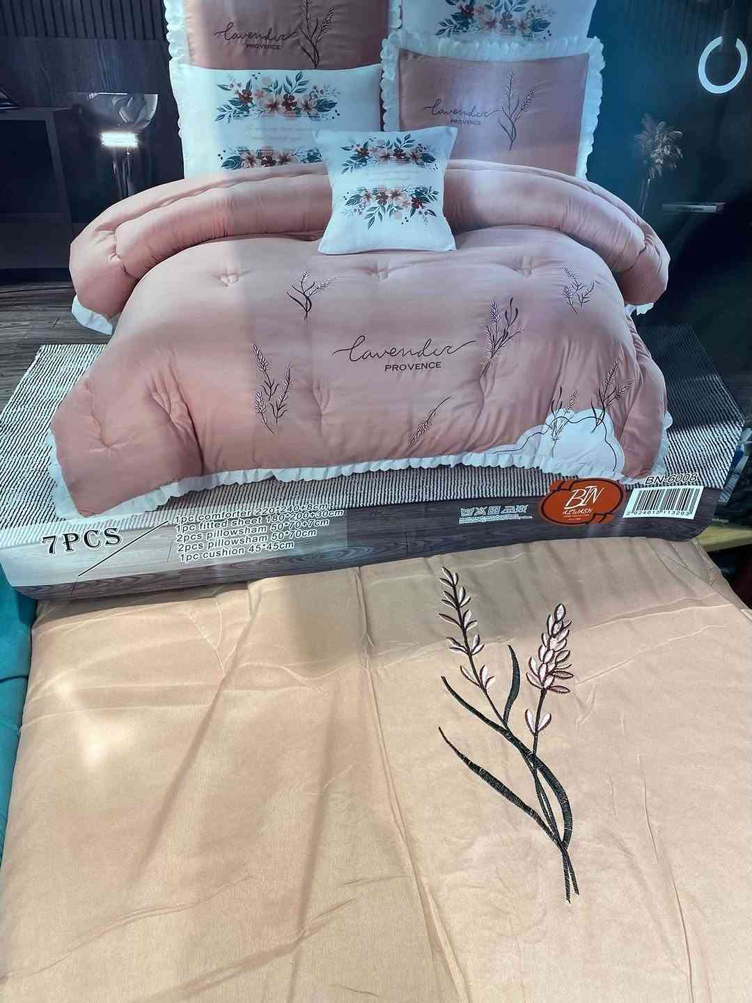السعر 50,000🔥
سيت لحاف نفرين ((7 قطع )).. (مطرز)
خام قطني درجه اولى
قياس اللحاف (220×240).....
قياس الجرجف (180×200+30)الارتفاع...
وجه مخده عدد 4..(50×70)......
وكوشه عدد 1 ..(45*45)
للحجز بالمفرد مراسلة الصفحة او واتساب ***********
يوجد توصيل بغداد وجميع المحافظات …
