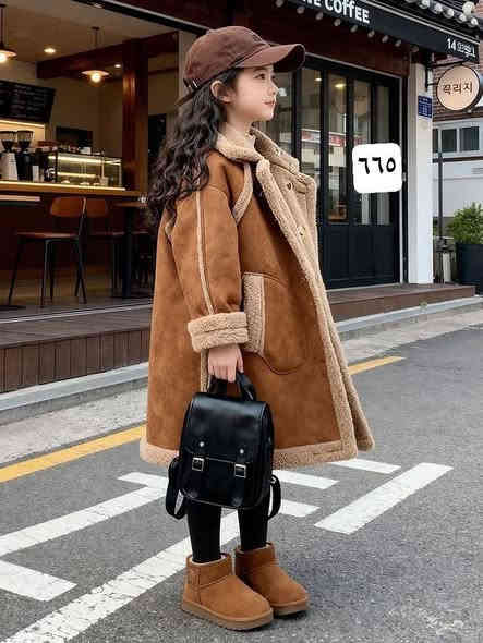 للتواصل مسنجر او واتساب *********** 
القياس : 7 الى 14 سنة
جلد مبطن ثقيل
