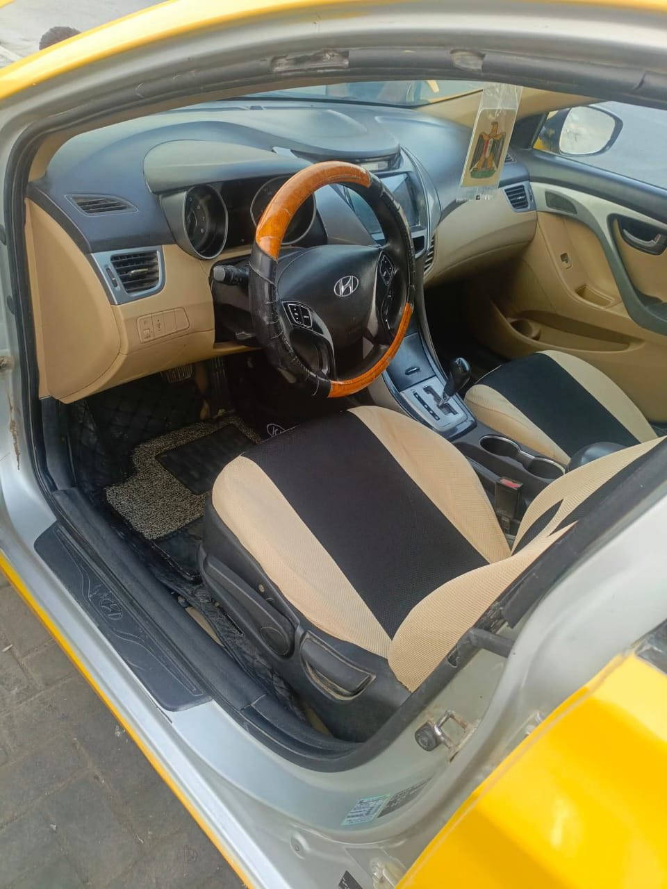 السلام عليكم النترا مديل 12 رقم بصره مكانها القبله حي المهندسين سياره جاهزه وارد خليجي محرك 1800 مكينه كير بل شرط راعيها يمي يريد تحويل تقريبن نص فول السياره سنويتها منتهيه مصفره من كلشي السياره مكفوله من الضربه والتبديل انا مكلف بل نشر   سعر 87 وبيها شي بسيط للجيه هاذ رقم صاحب السياره اتصال واتساب بيه ***********
