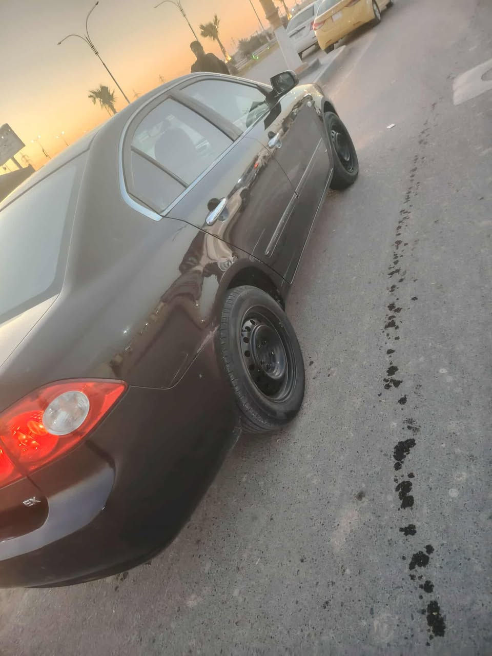 موديل ٨ خليجي مكفوله من ضربه وتبديل
رقم بغداد مشروع وطني بسمي 
كير محرك شرط حداديه تخم تاير

***********

السعر 105وبيه مجال لشراي 

مكان سياره السماوه
