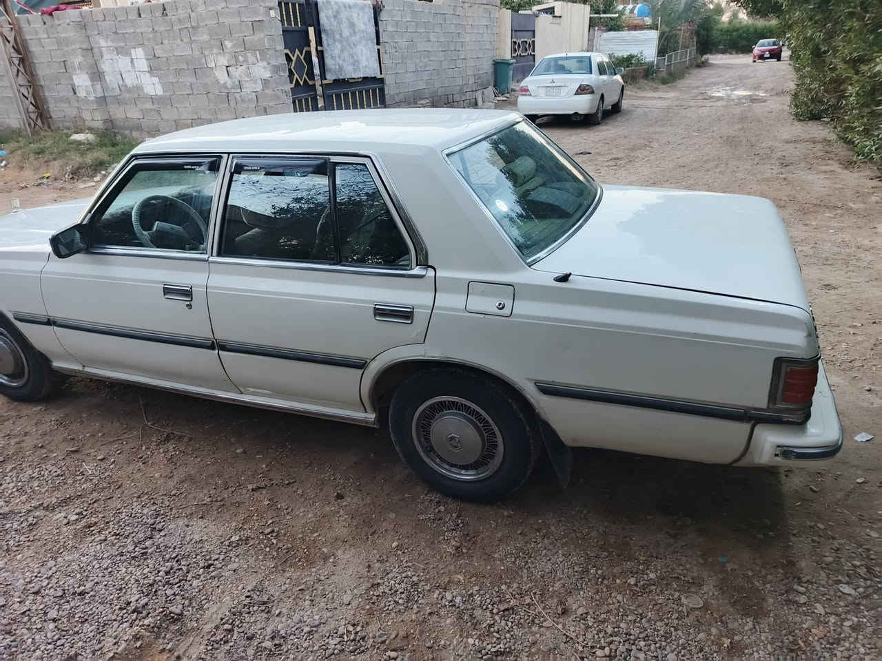 السلام عليكم سوبر ٨٢  للبيع محرك بلادي كير عادي رقم دولي بسمي مصبوغه عام للجماليه السعر ٤٠وبيهه مجال مكان بغداد الزيتون ***********
