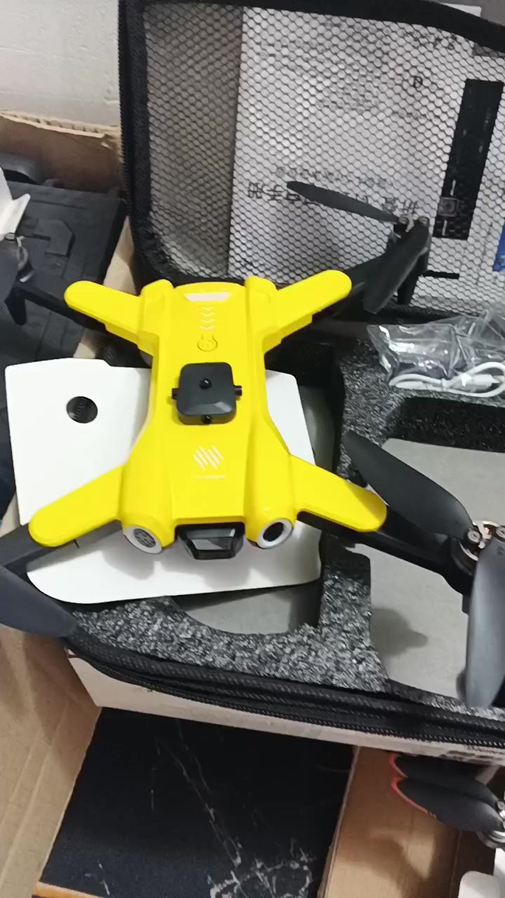 بيهه لونين اسود واصفر للتواصل عل واتساب *********** اي قطعه 65 الف
