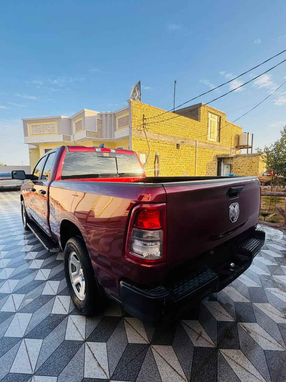 يالله
السلام عليكم للبيع رام RAM. مديل 2023 اصل
سياره بدون رقم فحص مؤقت ترقيم جميع المحافضات
سياره تقرير تعمل وتسير تقرير لدوسه
سياره بدي طويل. 
لون مميز كرزي 🍒
محرك 6سلندر 
سياره تخم تاير محرك كير كفاله
ماشيه 24mi
سياره جديده بمعنه الكلمه
سعر 235 بيهه مجال حق الجيه
العنوان ذي قار قضاء الفهود 
لتواصل  ***********//***********
