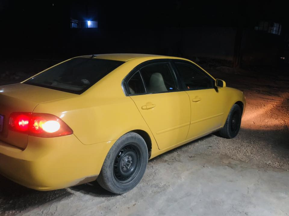 السلام عليكم للبيع اوبتما موديل 2008وارد امريكي حادثه جاملغ خلفي محرك 2400 غاز بانزين رقم بغداد انكليزي تحويل مباشر مصفره هيئه وغرامات سياره جديده مال جناي معايزه كلشي مكان السياره بابل رقم الهاتف *********** 
السعر 90 وبيه مجال
