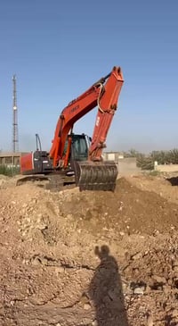 حفارة • ٢٠١٤ • ديالى كنعان