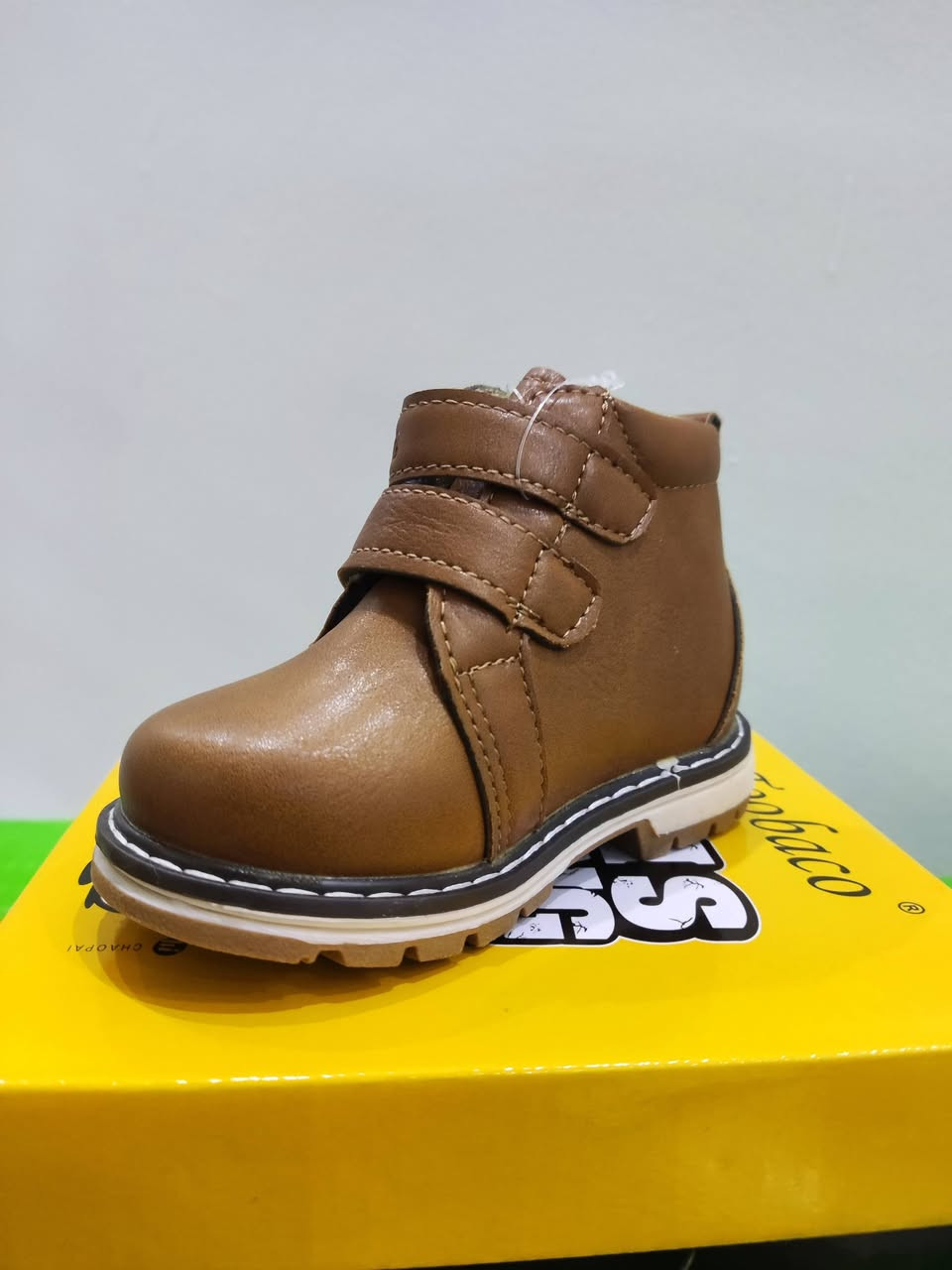 ئەم سێ جۆری پێڵاوی منداڵانە بەردەستن
قیاسات بەردەستن
گەیاندن بەردەستە بۆ هەموو شارەکانی کوردستان
تکایە نامە بنێرە یاخود بەواتس ئاپ پەیوەندی بکە
***********
