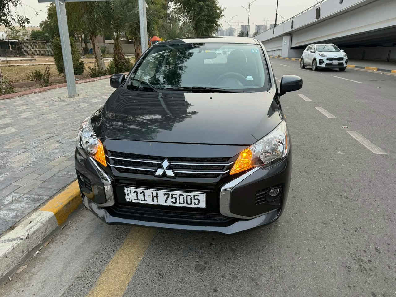 السلام عليكم 
مسبوشي 
ميراج 
2024
شاشه 
كامره 
تحكم استيرن 
كير اتماتيك 
رقم بغداد سنويه ب اسمي 
ماشيه 15 الف
السعر97 و بيها مجال 
للاستفسار  ‭0770 659 9049‬
بغداد العطيفيه بغداد, العراق
