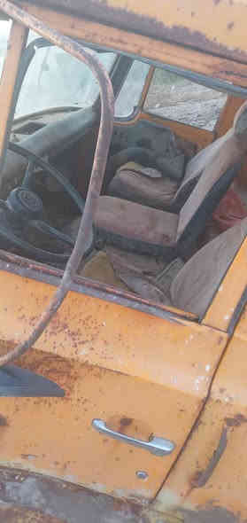 قمارة هينو للبيع  صبغ بلادي بس بيها مكانات  زنجار  والبراكيت مصلح  *********** واسط العزيزيه
