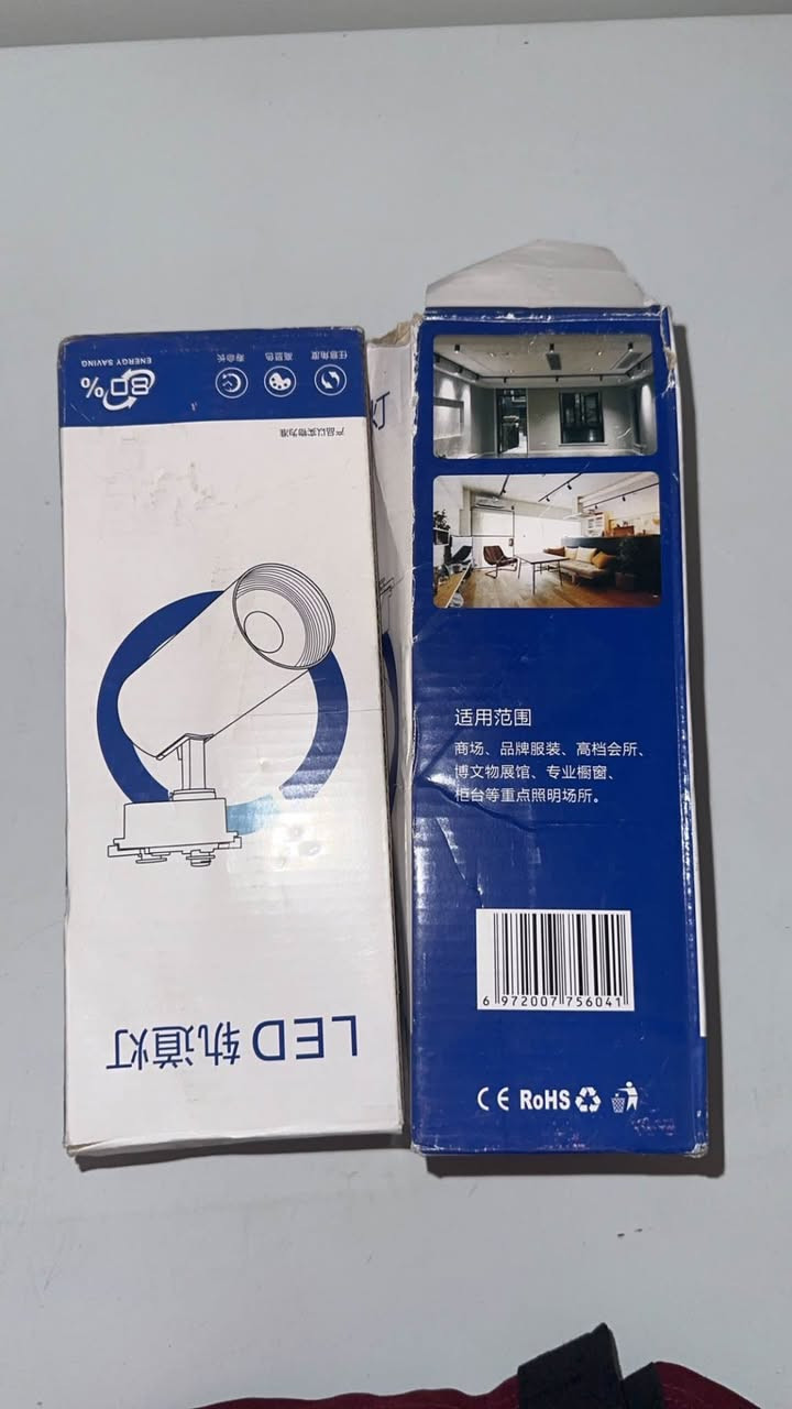 زوج براكيت LED لون اسود 
سعر القطعه ١٠ الاف فقط 
يوجد توصيل جميع المحافضات الرمادي, الأنبار


**إذا كنت صاحب هذا الإعلان وتريد حذفه لأي سبب، رجاءا أرسل رسالة إلى الدعم الفني**