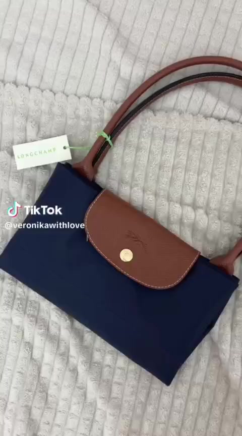 يوجد توصيل 🚗 جميع محافظات العراق.


**إذا كنت صاحب هذا الإعلان وتريد حذفه لأي سبب، رجاءا أرسل رسالة إلى الدعم الفني**