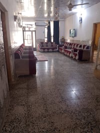 كربلاء شارع بغداد • ١٠٠٠م • دار حديثة ٤غرف