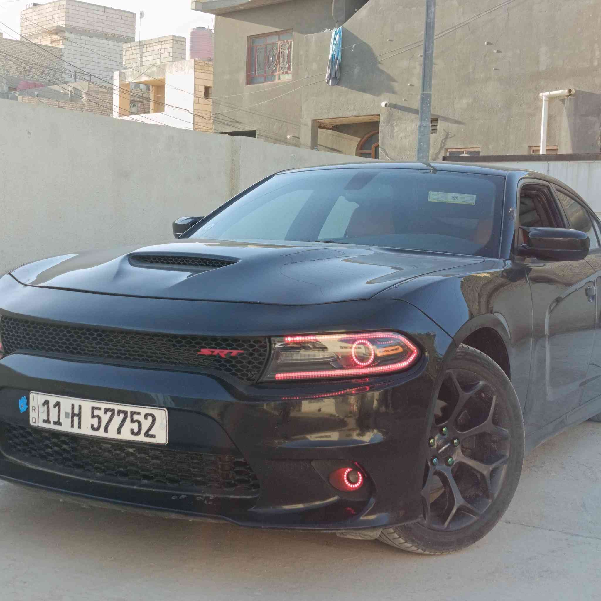 جارجر ٢٠١٦ اصل
بيها ٣ قطع صبغ والبنيد محدث
ماشيه ١١٣ الف ميل
كير محرك كفاله
بيها نواقص بسيطه ماتكلف
مكاني ناصريه
السعر ١٦٣ 
***********
