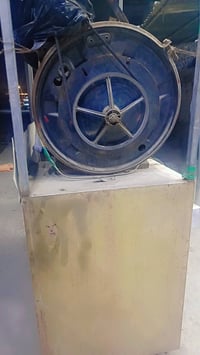 مكينة حب للبيع نظافه فوول وشغاله وبسعر ٣٠٠ وبيها مجال للشراي للاستفسار...