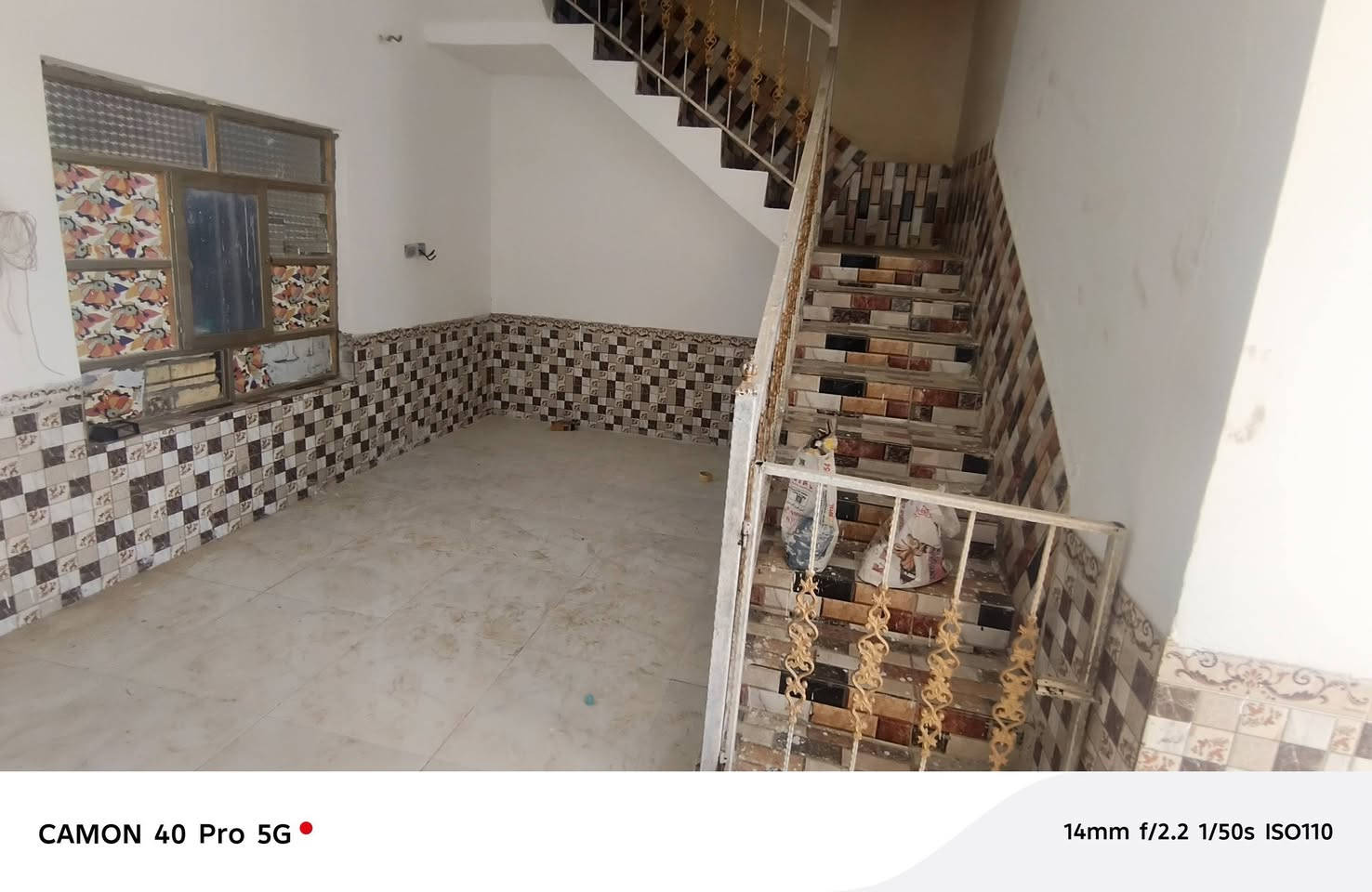 بيت لبيع زراعي ناحية فضليه وره سيد عبد ال سيد حسون مساحة ١٥٠ بناء بلوك سقف عكاده غرف ١ صالة مطبخ ديوانية طارمه صحيات حديقة  خدمات ماء كهرباء شارع مجاري سعر خاص وتصال عله رقم *********** وتصال عله واساب
