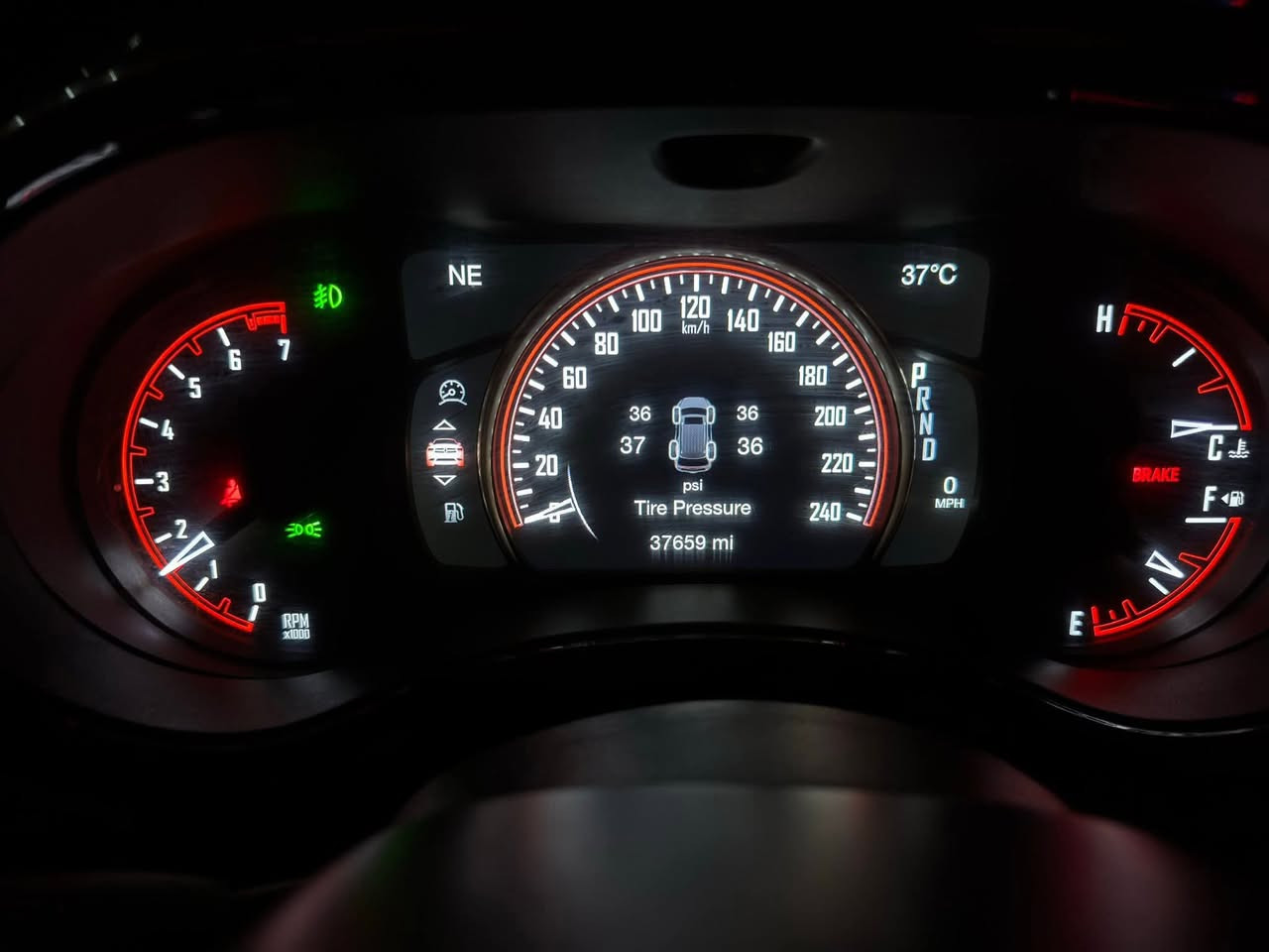 دورينگو sxt plus 2021 اسود
ماشيه 40الف ميل قابل للزياده

بدون ضرر ايرباك 

السياره حادثها خفيف كما موضح بالصور

تبديل قطعتين بنيد وجاملغ ايمن  

الرقم اربيل انگليزي الجديد سنوية 2028

السعر 255$وبيها مجال للشراي

مكان السياره النجف 

للاستفسار 

 ***********

***********
