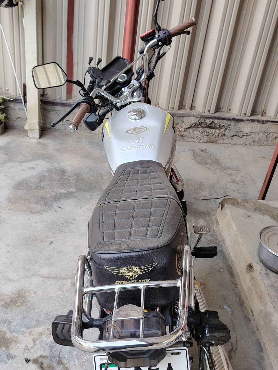 السلام عليكم
سيفَان 2025 طالعه من الوكيل صارلي كم شهر
الدراجه ناعمه جديده اوراق سكنر لكل يعرف ال الوكيل سكنر الدراجه شخط مابيه ومحافظ عليه حيل مكاني المحاويل ***********
بصمات ثنين
تشغيل عن بعد
جهاز انذار
شاشه الكترونيه
راسلني وبيك خير وتدلل
