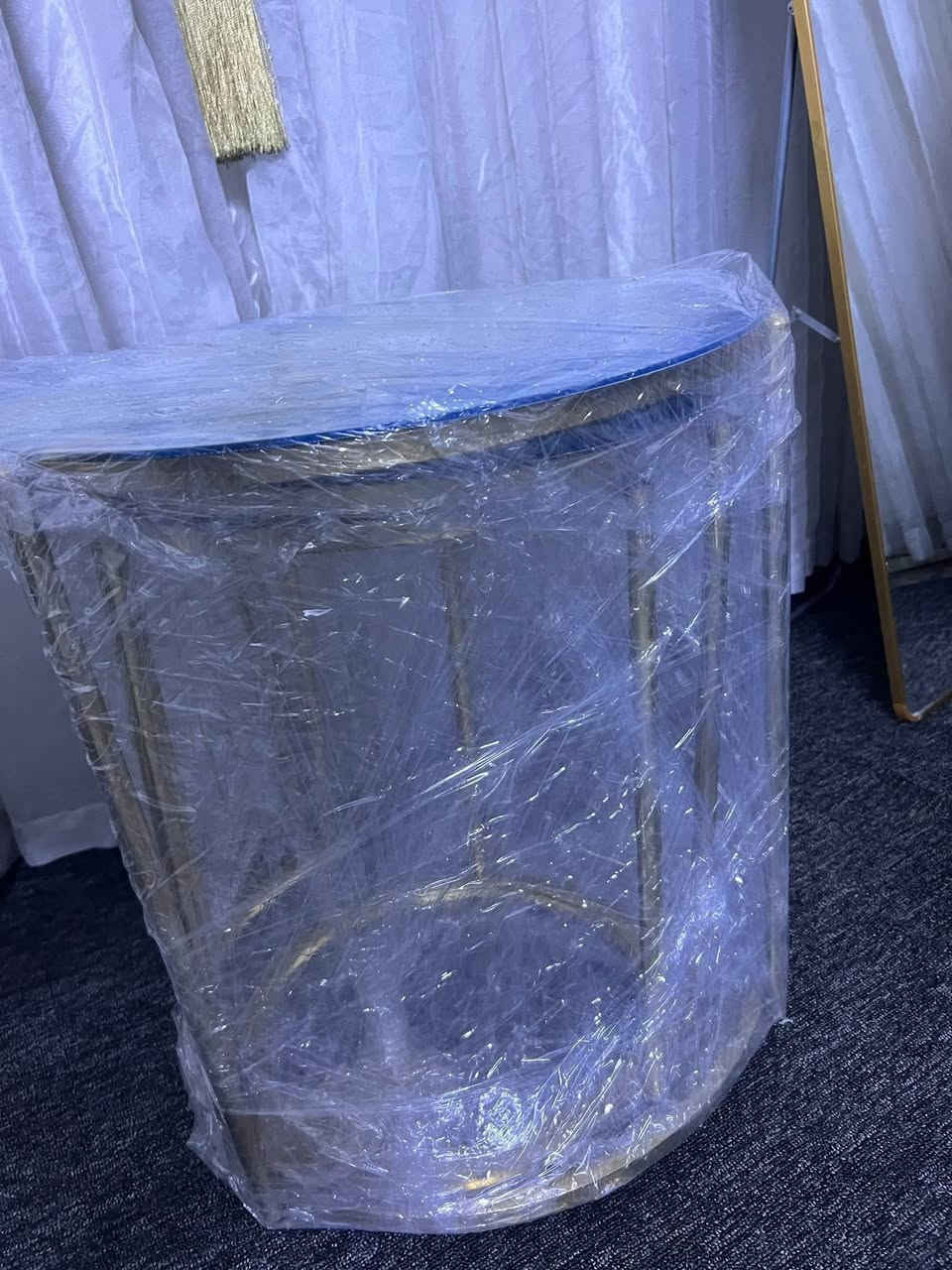 ✨ للبيع 3 طبلات جديدة ✨

🔹 عدد 3.
🔹 ممستعملات نهائياً.
🔹 بعدهن بالنايلون وحالتهن ممتازة.
🔹 مناسبة للمنزل أو الاستقبال
السعر ٤٠ وبيهمً مجال
العنوان الدوره


**إذا كنت صاحب هذا الإعلان وتريد حذفه لأي سبب، رجاءا أرسل رسالة إلى الدعم الفني**