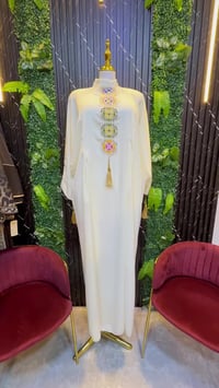 ملابس • للبيع • تشري