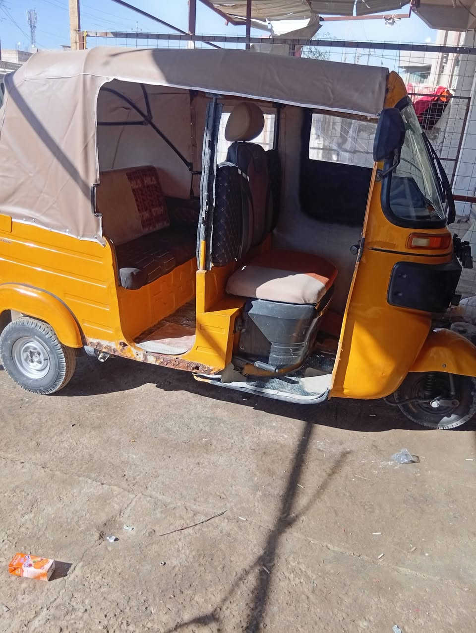 تكتك البيع موديل 20 اوراق أصولي كفاله عامه  بس دوس خياسات باقي كفاله عامه سعر 6100 بي مجال قليل  عنوان بابل الحمزه الغربي رقم ***********
