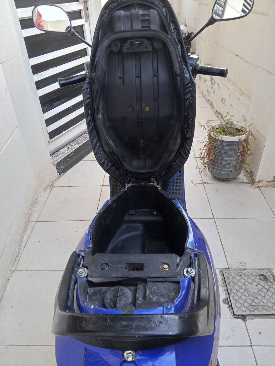 للبيع جديده مامفتوحه كهربائيات كلهه شغاله سلف هندر مكاني حله سعرهه 375 م/***********
