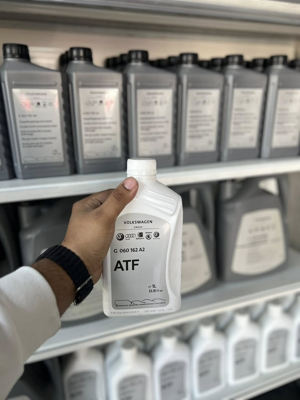 مجموعة Volkswagen _Group  الاصلية توفرت من :

1-زيوت المحرك🏅

 2-زيت الكير (هيدروليك لكير)🏅

3- ماء راديتر الزيتي 🏅

لجميع سيارات الفولكس واكن والاودي 😎 

(يعني بعد متحير وتضل تسئل شنو اخلي زيت محرك _شنو استخدم هيدروليك _ شنو افضل ماء زيتي )✅

كل هاي الدوخة خلصك منها مركزنا ⬇️

🔹 زيت المحرك 

SAE 0W-20
SAE 5W-40
SAE 0W-30
_____________

🔹 زيت الكير (هيدروليك لكير) 

🥇ATF 

🥇DSG

______________

🔹ماء الراديتر

🎗️G12

🎗️G13

وبالنسبة لموضوع التوصيل متوفر داخل وخارج بغداد 💙


**إذا كنت صاحب هذا الإعلان وتريد حذفه لأي سبب، رجاءا أرسل رسالة إلى الدعم الفني**