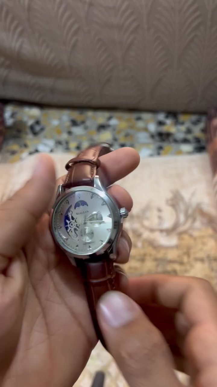 ساعه تحفه وناشفه بمعنى الكلمه 
مكينه كشف ' سير جلد مختم


**إذا كنت صاحب هذا الإعلان وتريد حذفه لأي سبب، رجاءا أرسل رسالة إلى الدعم الفني**