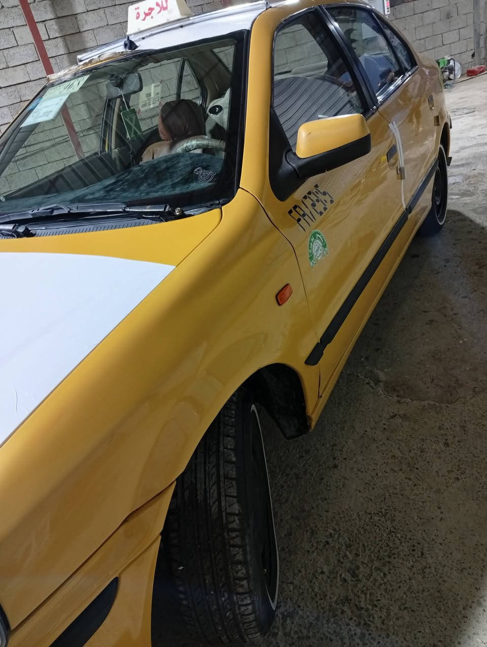 سمند 2011 ناطق
رقم انكليزي 
السياره باسمي تحويل ثاني يوم 
محرك لاتنقيص ولاتبخير مكفول
كير مكفول 
تخم تايرات 
صدر امامي جديد 
دبلات امامي خلفي جديد
تبريد شغال
شاشه مسجل 
باتري جديد 
السعر 39 وبيها مجال 
للاستفسار الاتصال ع الرقم ***********
