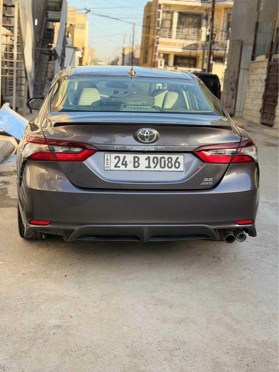 السلام عليكم 
مرواس بسياره وحتلو انطي فرق اذا عاليه بعد افظل  

كامري موديل ٢٠٢١ وارد صوره حادثهه موجودات السياره صبغ عام رقم دهوك بسمي شخصياً هزه وسنويه جدد كير مكينه صدر كله خير من الله مابيهه اي نقص تراي وين ميعجبك مواصفات se معروفه 
ماشيه ٥٦ الف وقابل للزياده مكانهه بغداد الزعفرانيه الاربع شوارع *********** سعرها ١٥٥ وبيهه مجال بغداد, العراق
