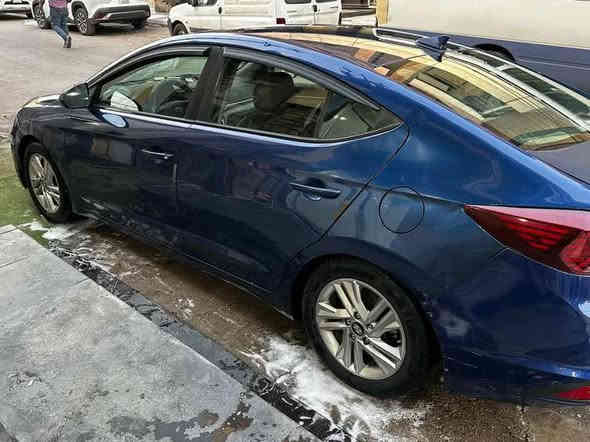 النترا 2019 وارد امريكي. صبغ جاملغ امامي وصندوق وطرف البنيد  بدون دواخل نص فول كير محرك كفاله ماشيه ٨٠ سياره جاهزه من كلشي رقم شمالي بأسمي  مداور ثاني يوم سنويه ٢٠٣١ محرك 2000 دوش تبريد ثلج تحكم استيرن جهتين حساس جانبي توقف ذاتي انظمة قياده   السعر ١٣٥ وبيه مجال
واتساب للتواصل ***********
