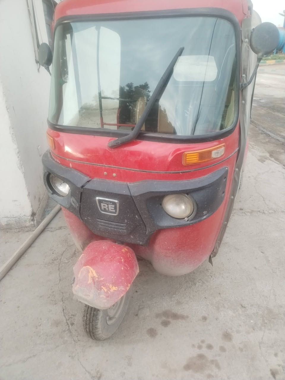 السلام عليكم تكتك ١٨ أوراق للبيع السعر ٣ بيها مجال ان شاء الله المكان بغداد الشعله رقم الهاتف ***********
