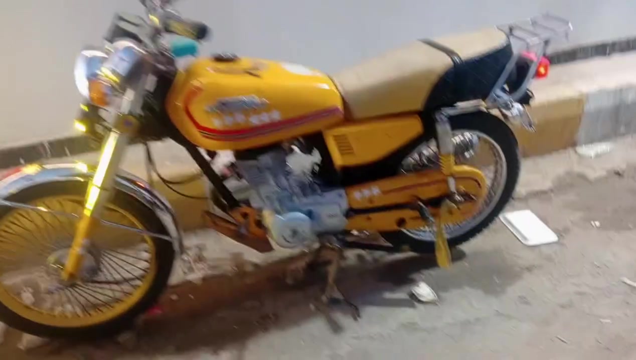 يالله نامه برو غطاس موديل 22اصولي اوراق كامله دراجه بيهه خيط تبخير حلوع ونضيفه سعر 650وبيهه مجال ‏‪***********‬‏
