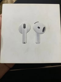 ايربود 4 للبيع جديدة ممفتوحة من الباكيت سعرهة ١٤٠ الف مكاني بغداد الغد...