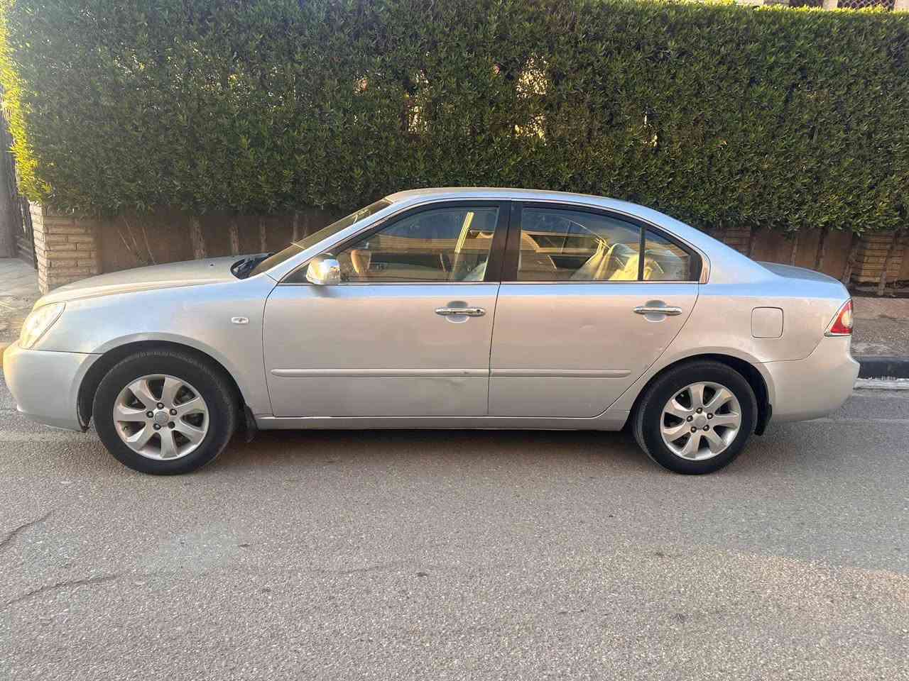 السلام عليكم 
اوبتما خليجي 2008
مكينه 6سلندر
صبغ حزام للجماليه اثر جراد 
رقم بغداد بسمي 
92 وبي مجال
***********
