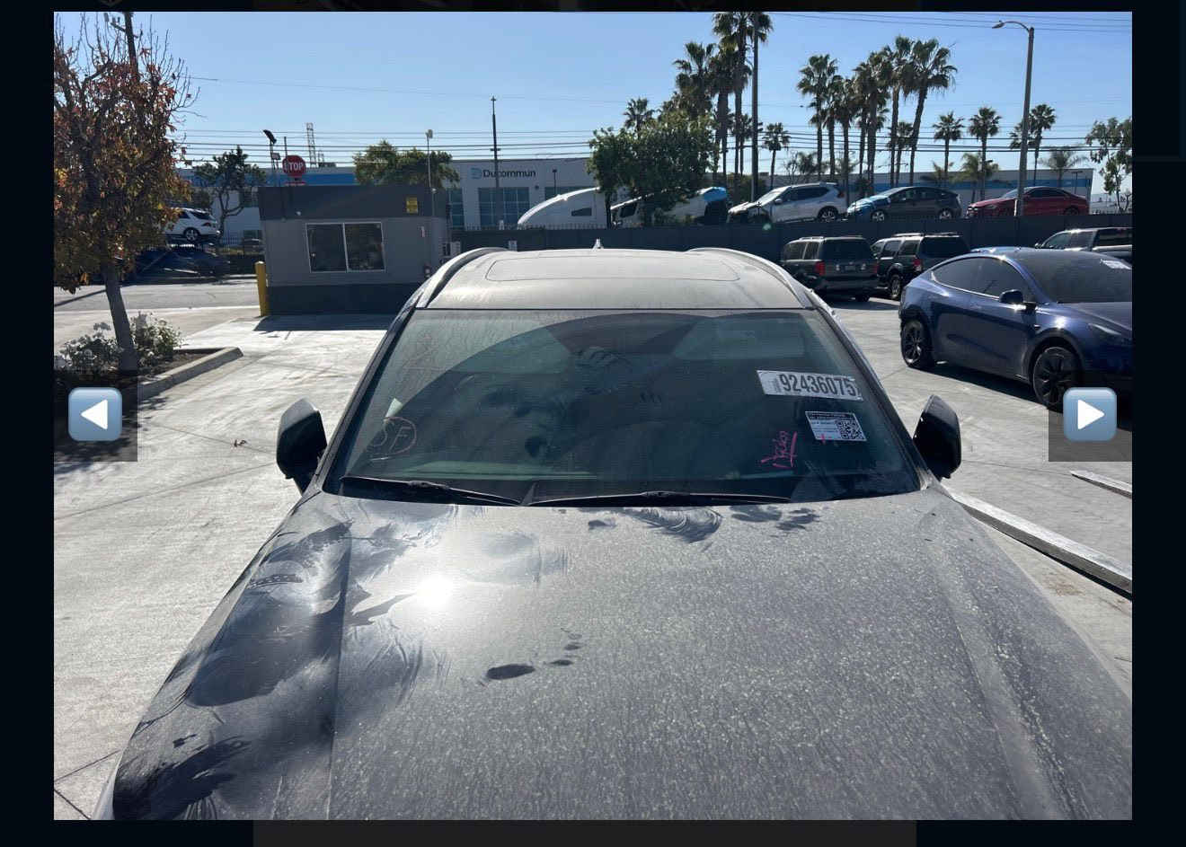 بلاسايد 24 كالكرافي  فوول مواصفات كلشي ببالك موجود لون اسود داخل ابيض ترهم شهداء او حره السعر 275 حادثه جدا بسيط واصل للعقبة   بالامكان توصيله لباب بيتك ***********
